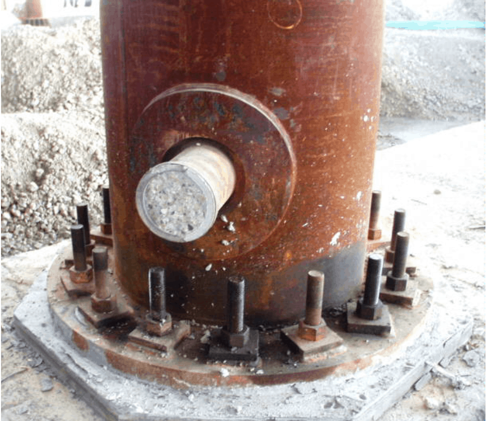 HSS Insider - Jun. 2024 - Composite HSS 7 Figure 1: Concrete-filling of a composite HSS by pumping from the bottom
