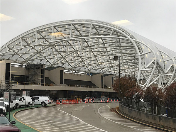 Meeting in the Middle: Understanding the Sales and Engineering Sides of Bolted HSS Column Splices 2 HSS in the canopy structure at Hartsfield Atlanta Airport
