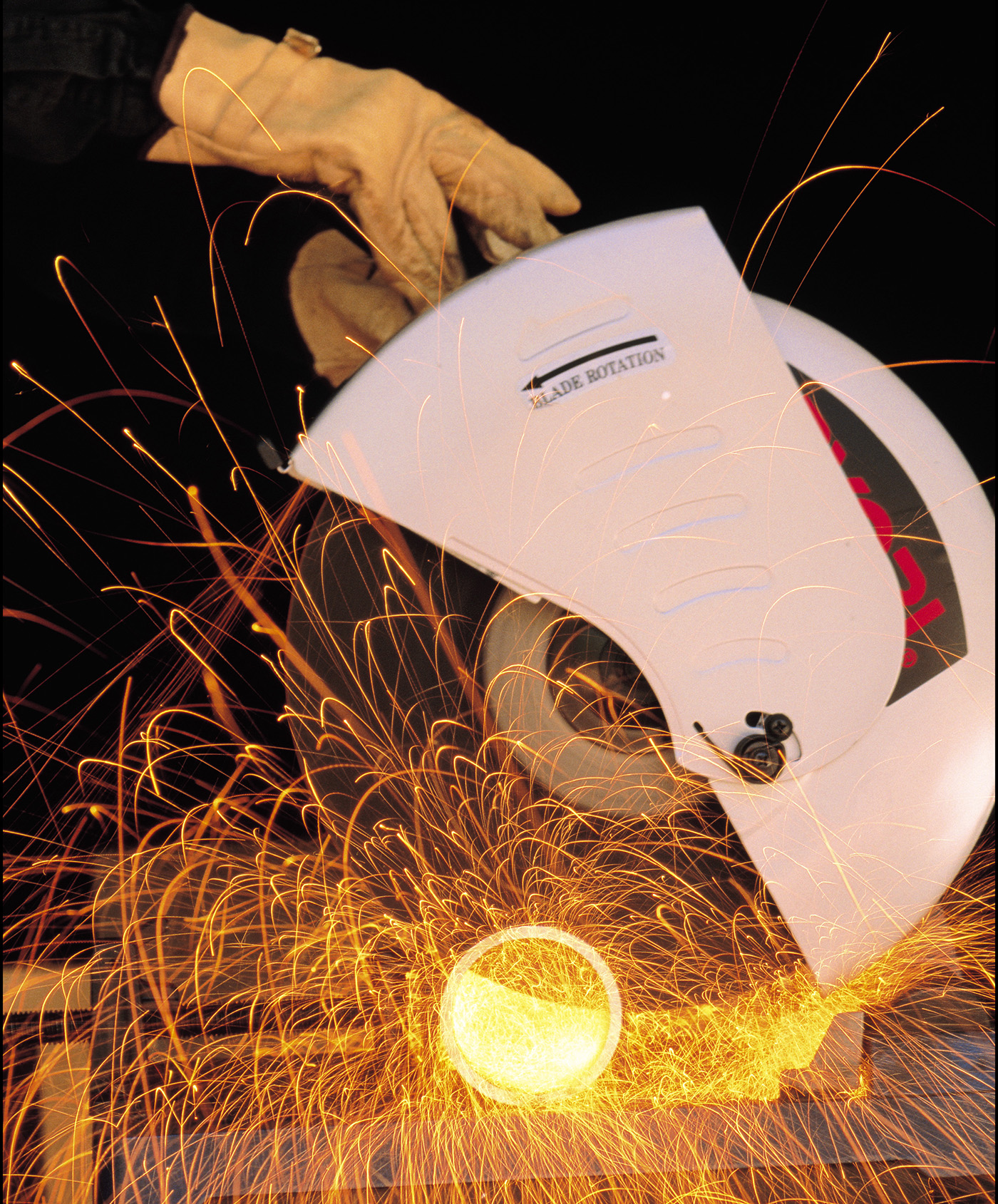 HSS Insider - Dec. 2023 - Laser Cutting HSS 6 Sawing steel tubes
