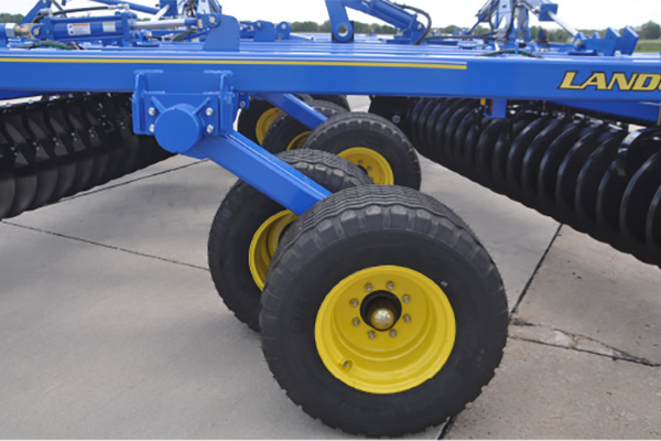 Service Centers 24 Landoll Agricultural Equipment utilizes hollow structural sections