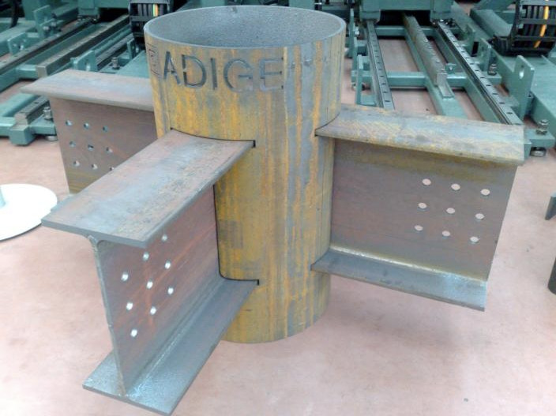 WF Beam-to-HSS Column Moment Connections Using Laser-Cut Columns 5 Figure 5: W-shape beams inserted into round HSS column, prior to welding (Adige-Sys SpA)
