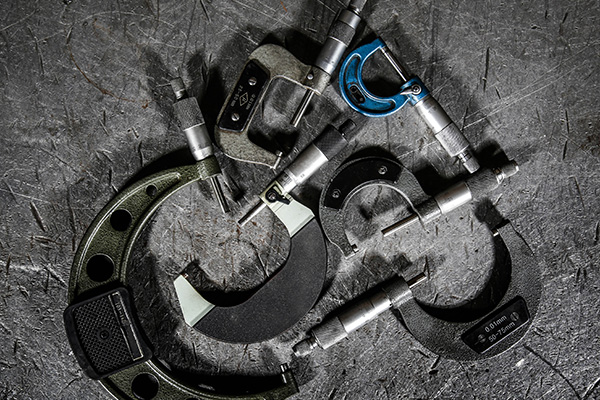 Service Centers 28 Measuring HSS tolerances - tools